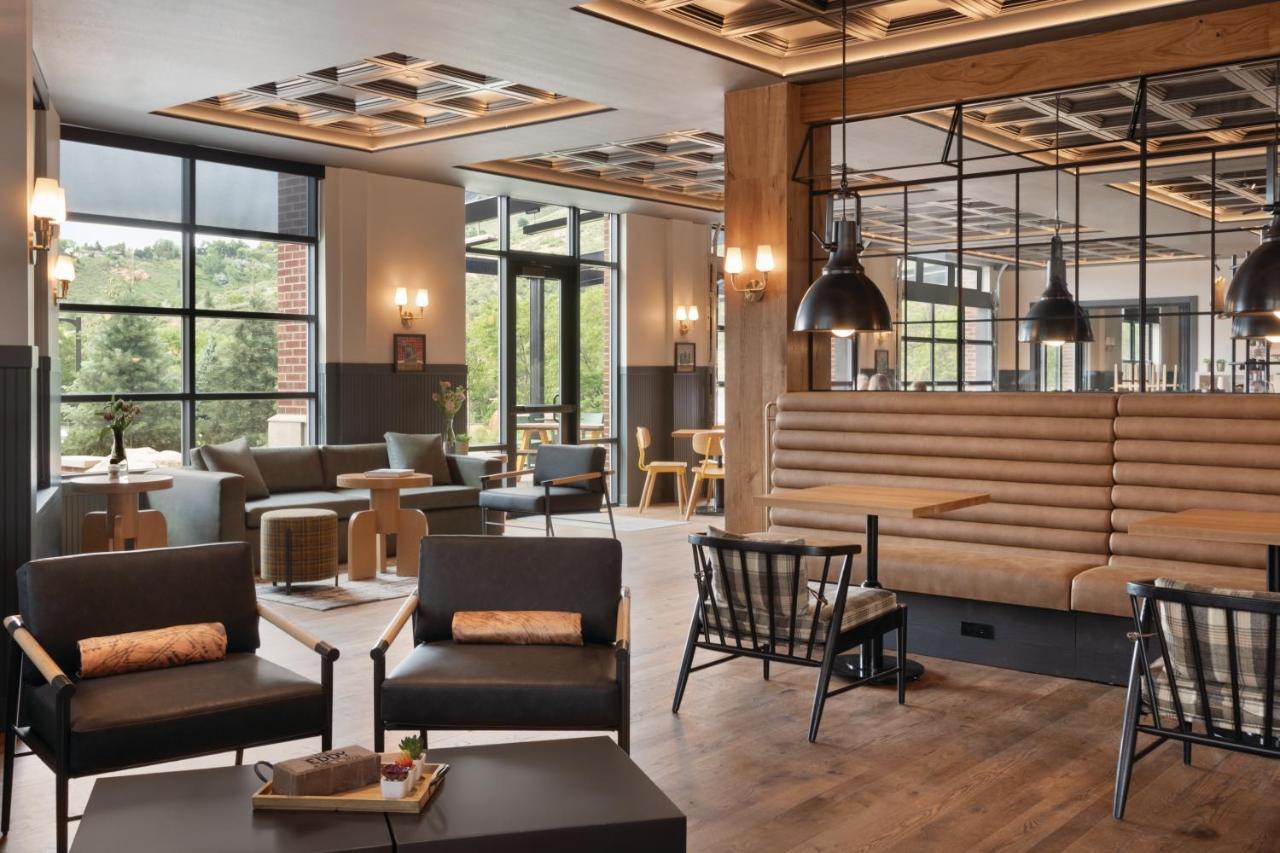 The Eddy Taproom & Hotel Golden Ngoại thất bức ảnh