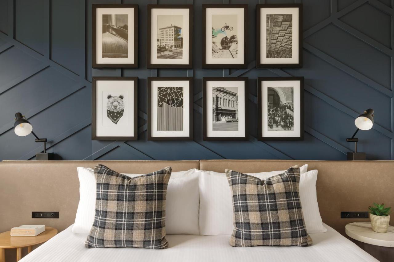 The Eddy Taproom & Hotel Golden Ngoại thất bức ảnh